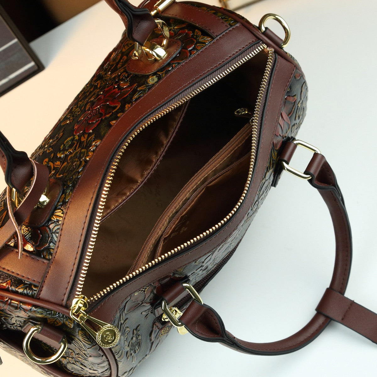 Vintage Floral Pillow Tote Bag for Women Large Capacity Shoulder Crossbody Handbag, Light Luxury Mom Purse with Elegant Floral Design