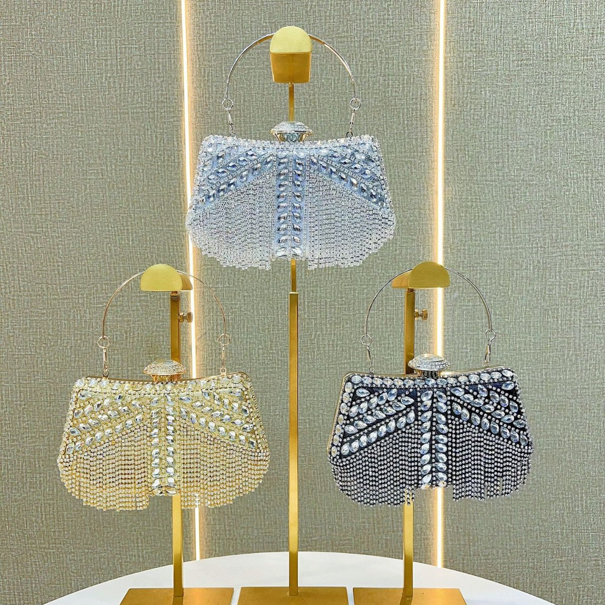 Elegant Rhinestone Tassel Evening Bag for Women, A Sparkly Crystal-Embellished Shoulder Crossbody Purse with Stylish Fringe Detail, Perfect for Birthday Weddings Banquets & Special Occasions