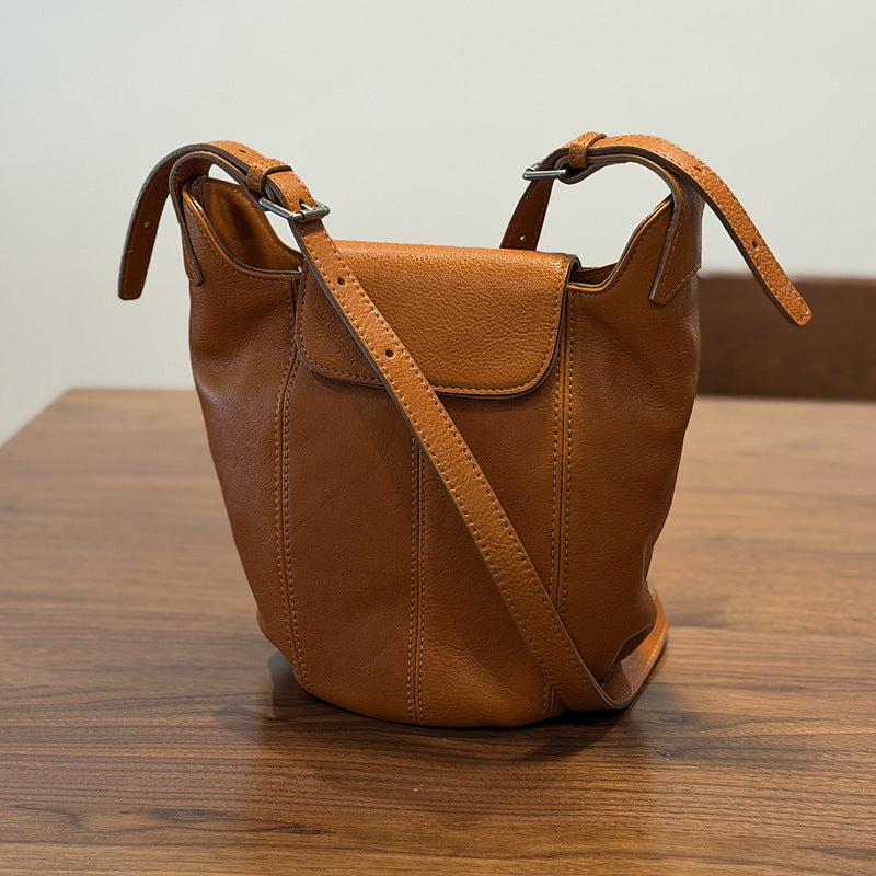 Vegetable-Tanned Cowhide Bucket Bag for Women, Casual Chic Shoulder Crossbody Purse, Pleated Top Layer Leather Handbag for Ladies