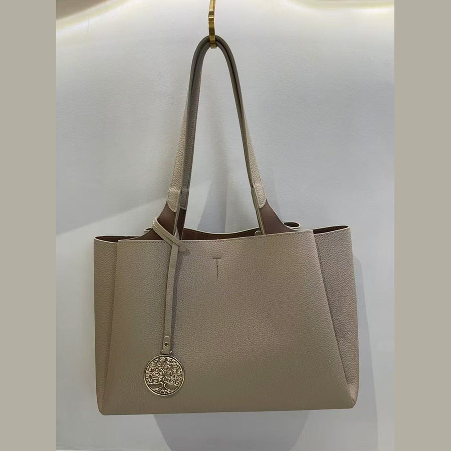 Pebble Grain Underarm Shoulder Bag for Women Light Luxury Long Strap Purse with Metal Charm, Large Capacity Versatile Everyday Handbag