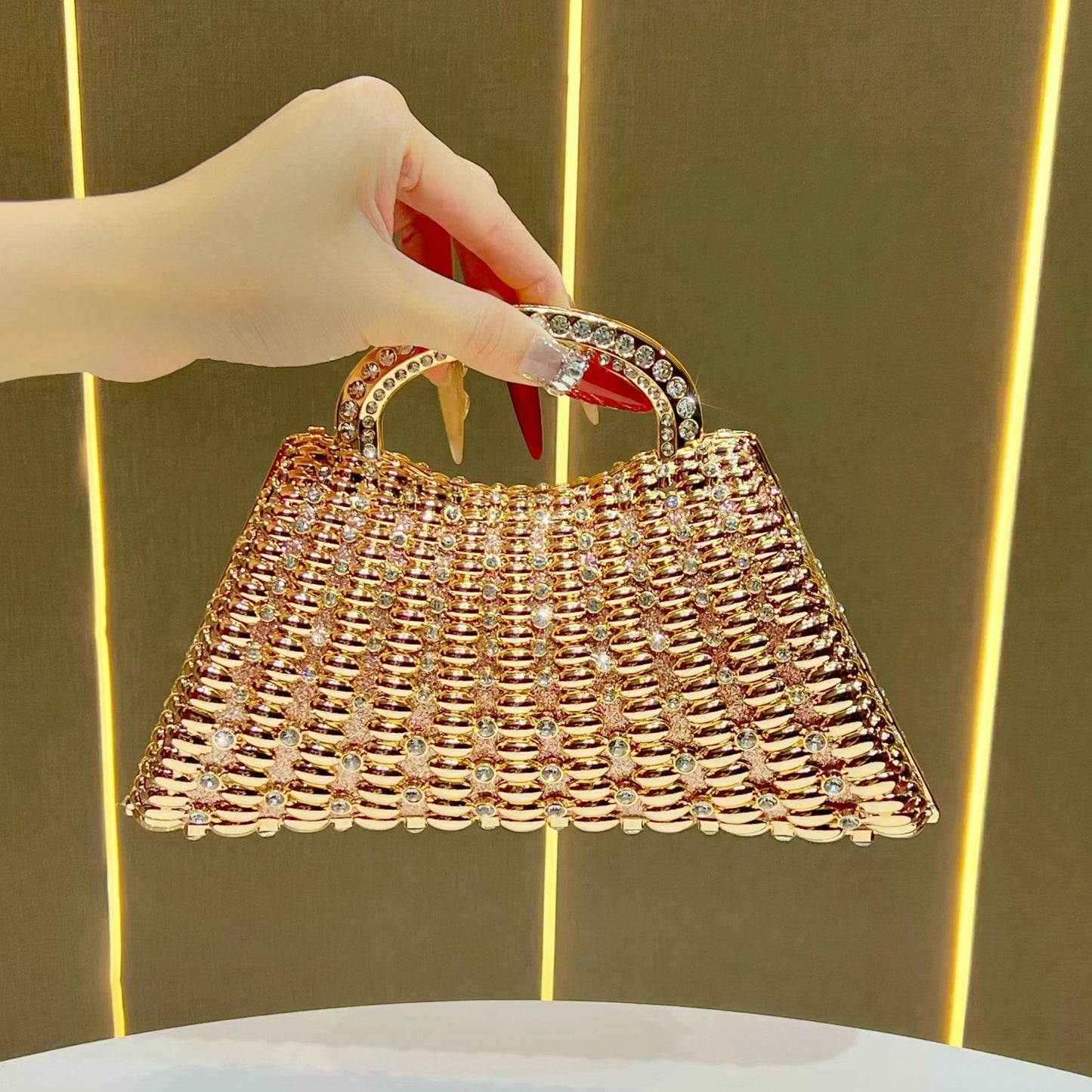 Exquisite Rhinestone-Embellished Evening Clutch for Women, A Light Luxury Crystal-Studded Top-Handle Handbag with Removable Crossbody Strap, Perfect for Banquets Weddings & Formal Events