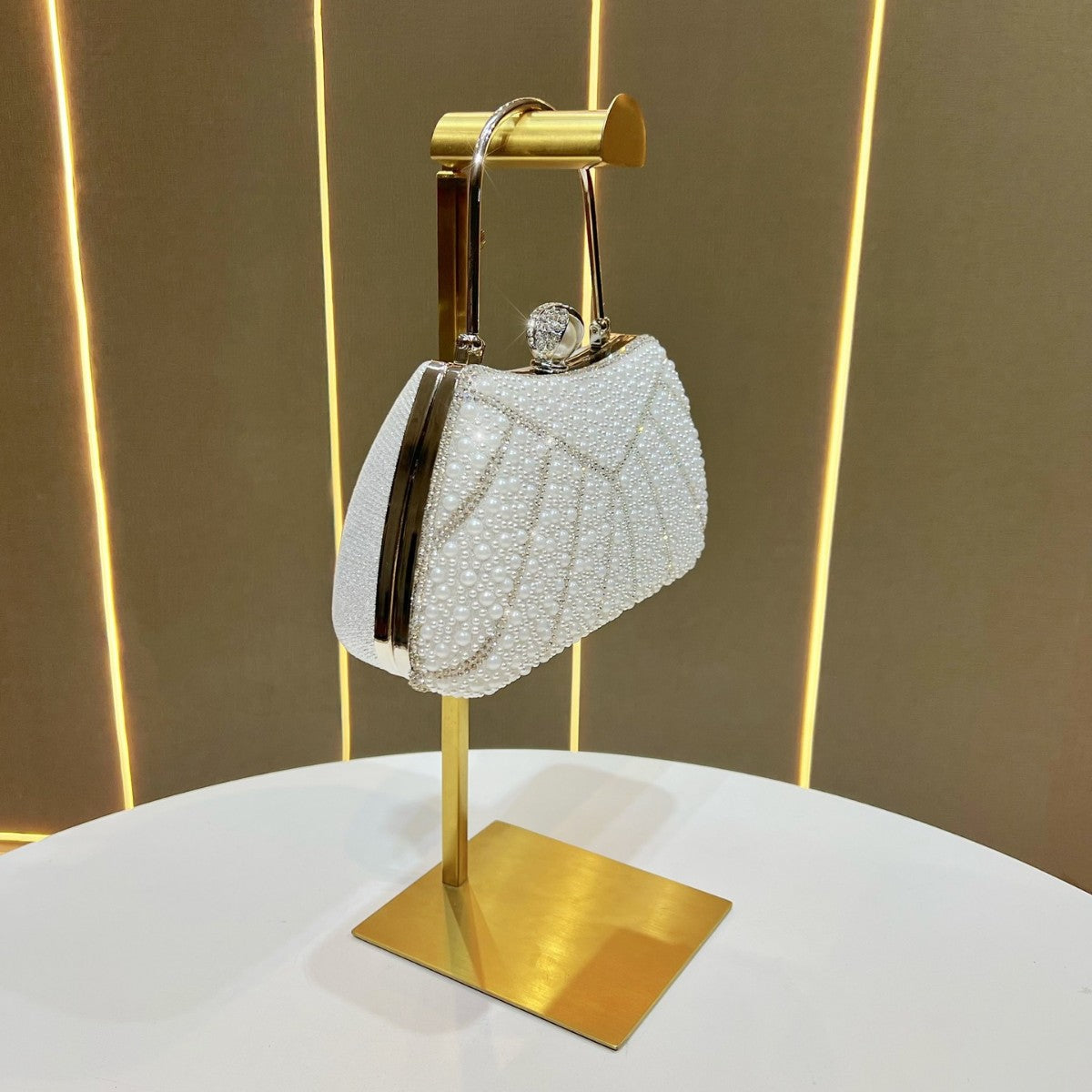 Elegant Pearl Embellished Luxury Evening Bag for Women, A Glamorous Top-Handle Crossbody Clutch Purse Perfect for Wedding Cheongsam Banquets & Formal Events