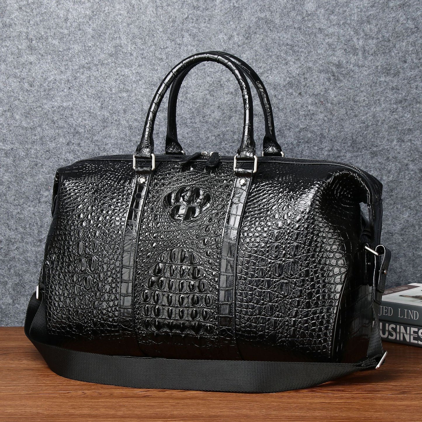 New Arrival Croc-Effect Travel Duffel Bag for Men, A Large Capacity High-End Carryall Luggage Perfect for Outdoor Business Trips & Travel