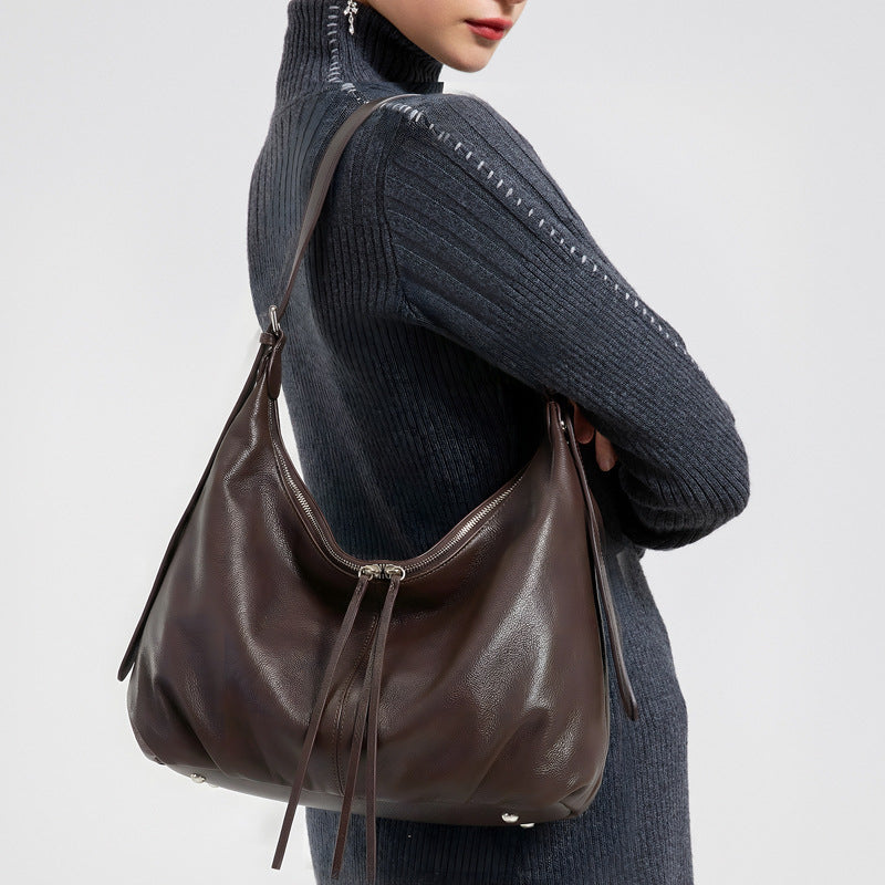 Trendy Tote Bag for Women Large Capacity Commuter Shoulder Underarm Handbag, Versatile Purse with Modern Everyday Style