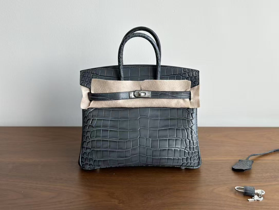 Genuine Leather Tote Bag for Women, Hermès-Inspired Birkin-Style Handbag with Crocodile-Embossed Finish, Top-Grain Cowhide Leather, Hand-Stitched Craftsmanship, Available in 25cm and 30cm, Luxury Everyday Carry Purse