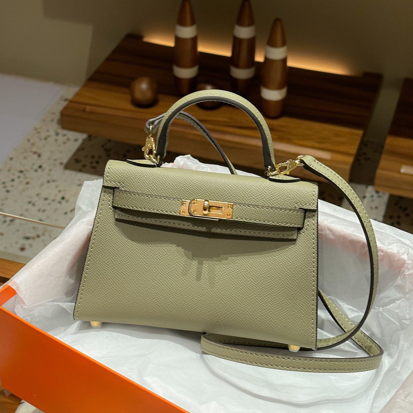 Genuine Leather Palm Pattern 2nd Gen Kelly-Style Handbag for Women, Gold & Silver Hardware Top Handle Shoulder Crossbody Purse, Fashionable Bag for Ladies
