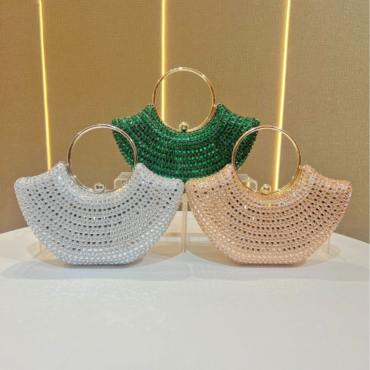 Dazzling Rhinestone Evening Clutch for Women, A Sophisticated Sparkly Top-Handle Handbag with Premium Luxury Look, Ideal for Formal Gowns Weddings & Banquets