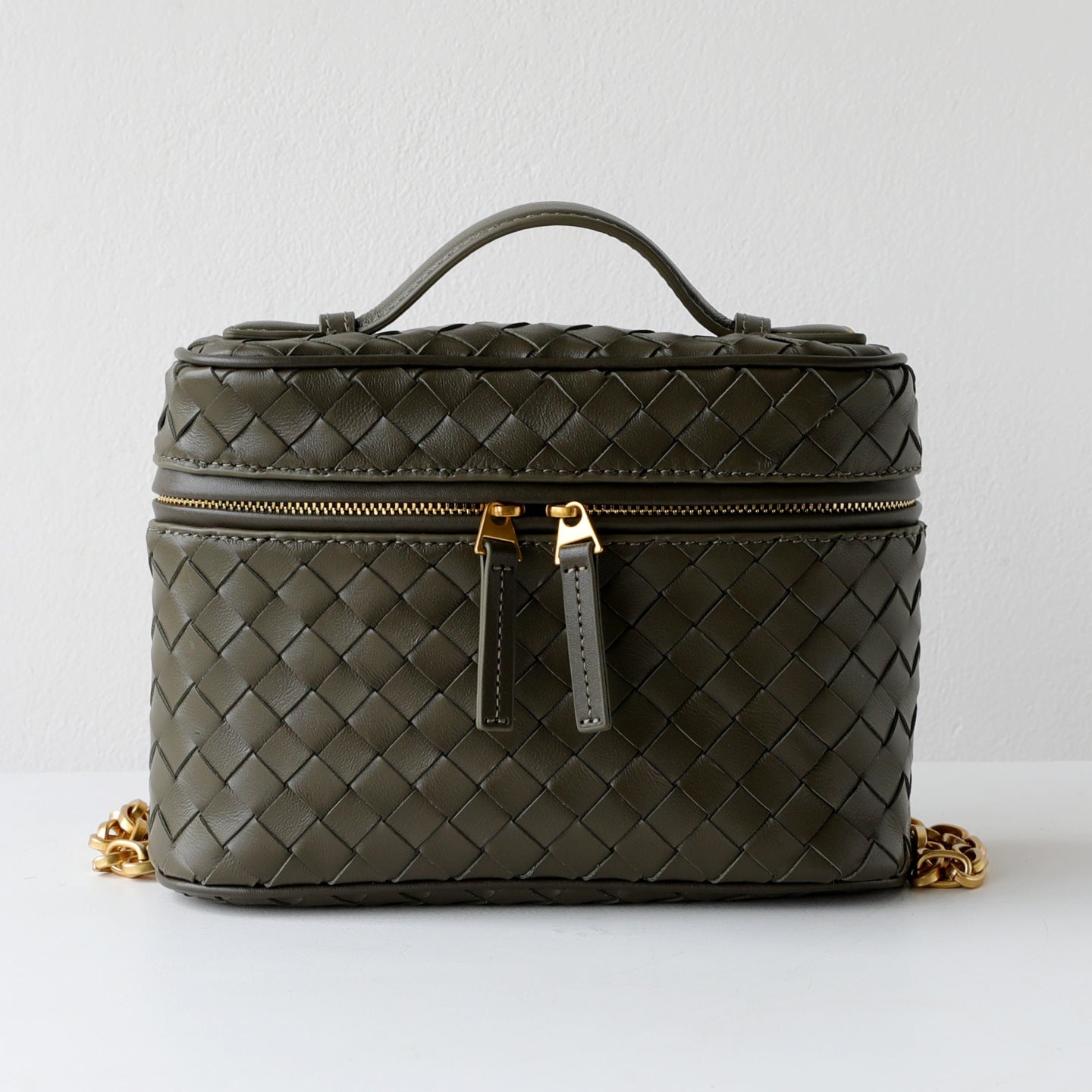 Handwoven Sheepskin Box Mini Bag for Women Commuter Shoulder Crossbody Handbag, Niche Designer Purse with Chain Strap and Woven Texture