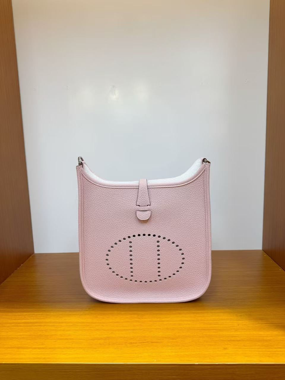 Women's Pebbled Leather Cross-Body Shoulder Bag, Hermès-Inspired Hollow-Out Design, Premium Cowhide Satchel for Daily Use, Factory Direct Bulk Supply
