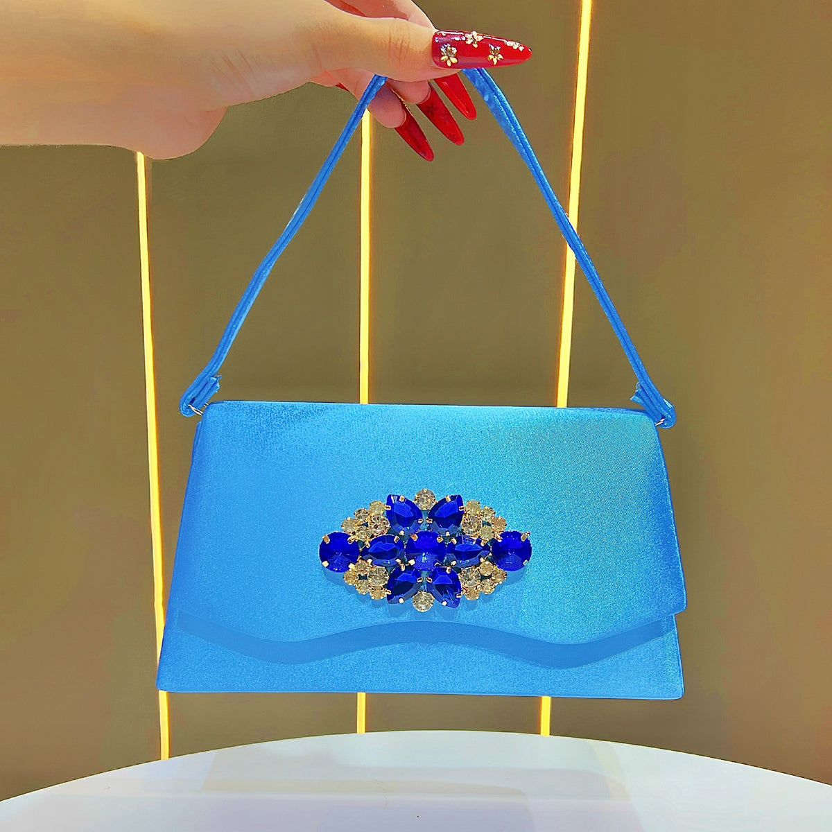 Elegant Rhinestone-Embellished Evening Bag for Women, A Unique Crystal-Studded Top-Handle Underarm Shoulder Purse with Boutique Design, Perfect for Formal Dresses Banquets Weddings & Special Occasions