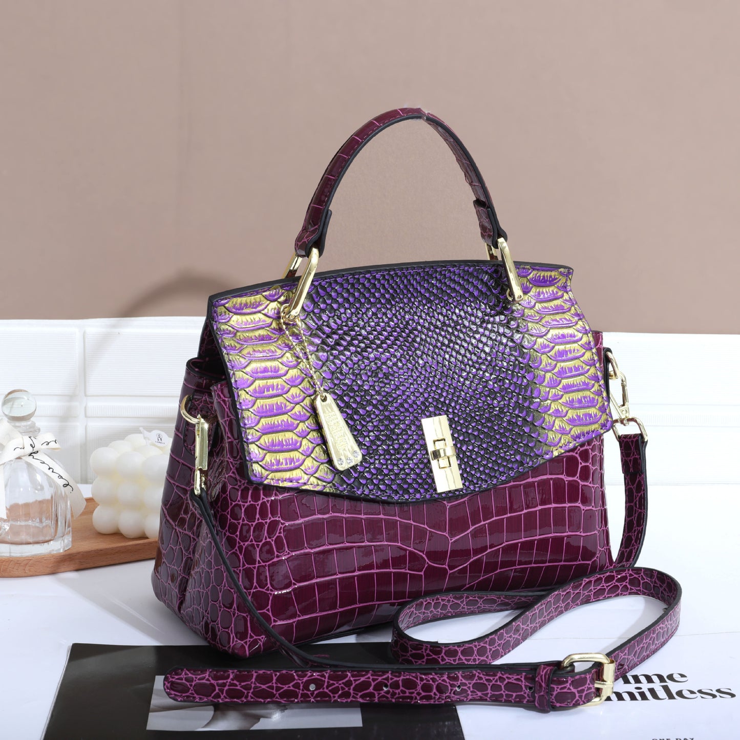 New Arrival Snake-Effect & Croc-Effect Color-Blocked Handbag for Women, A Multi-Color Top-Handle Crossbody Bag with Trendy Design, Versatile Everyday Purse