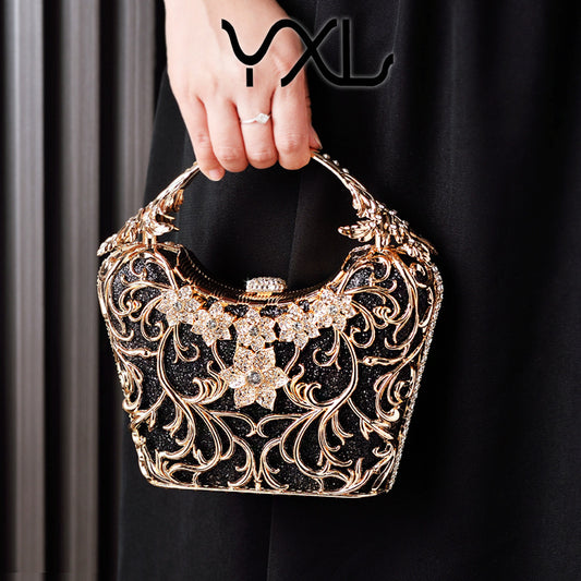 Elegant Black Hollow-Out Evening Clutch for Women, A Sparkly Premium Banquet Party Handbag with Sophisticated Design, Perfect for Special Occasions