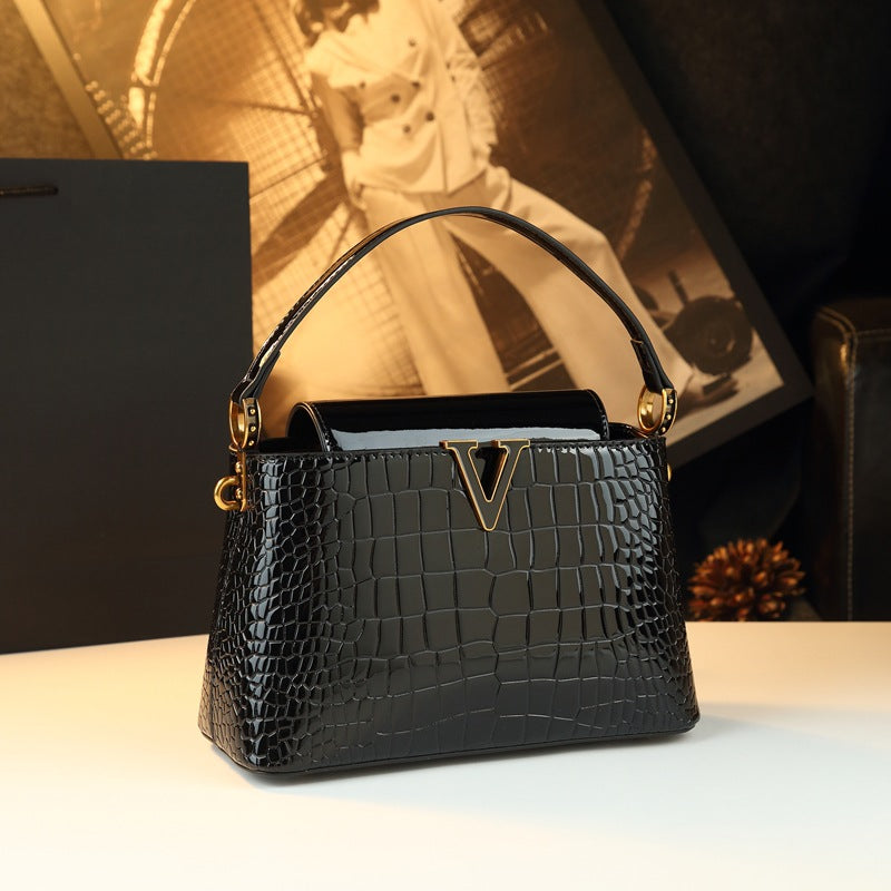 New Arrival Patent Croc-Effect Bucket Bag for Women, A Fashionable Genuine Leather Shoulder Crossbody Handbag with Versatile Design, Perfect for Moms