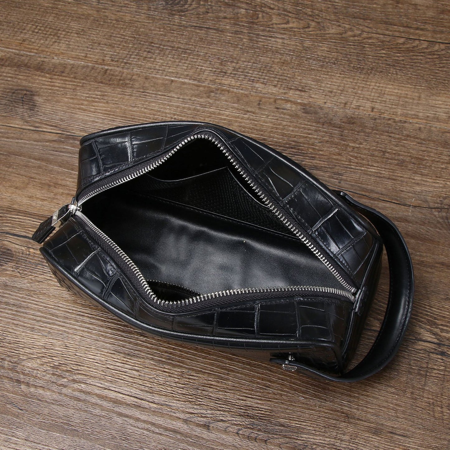 New Arrival Croc-Effect Large Executive Clutch Bag for Men, A Spacious Business Handheld Organizer with Multi-Functional Document Compartments