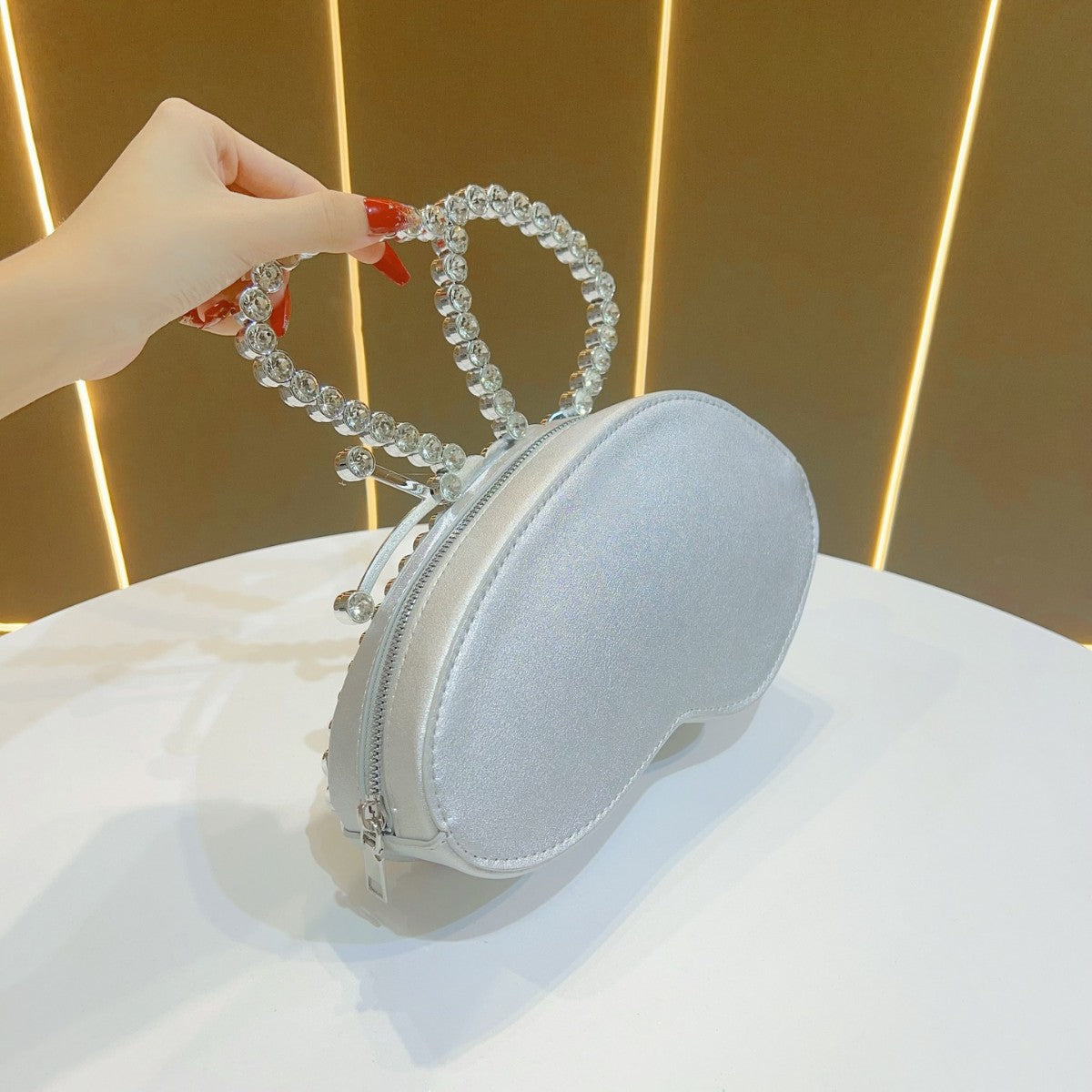 Women's Rhinestone-Embellished Butterfly Evening Clutch, Unique Trendy Glamorous Top-Handle Handbag with Premium Design, Fashionable Banquet Purse