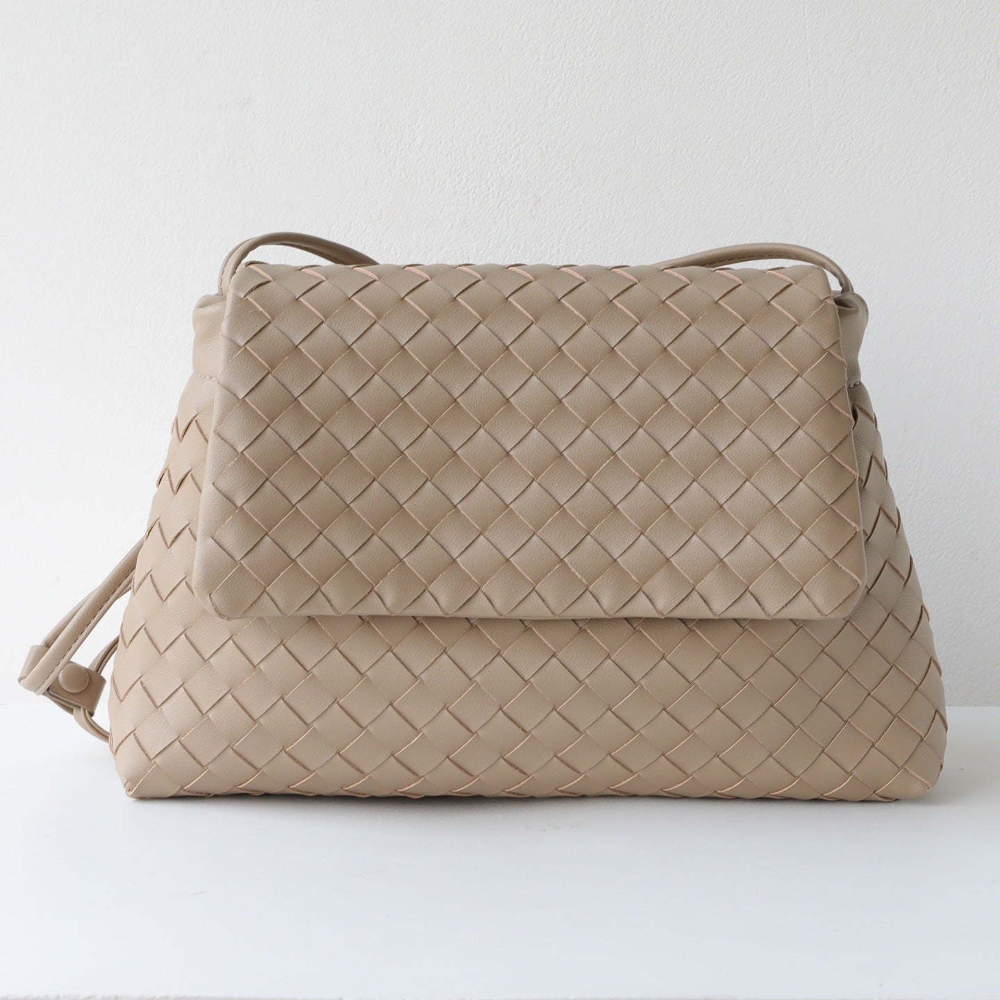 Handwoven Genuine Leather Flap Messenger Bag for Women Large Capacity Shoulder Crossbody Handbag, Artisan Purse with Timeless Style