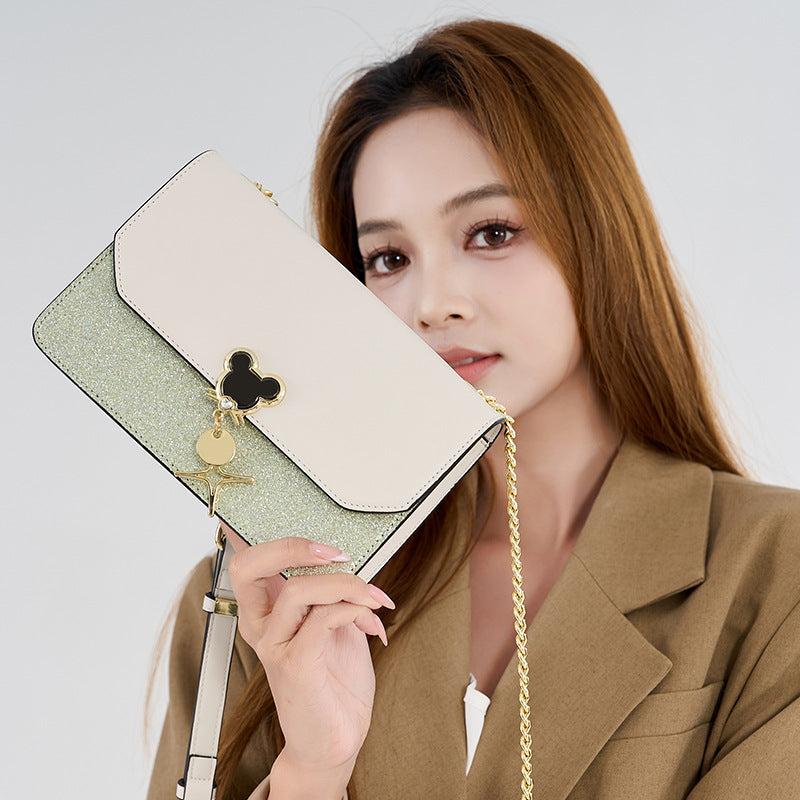 Chic Chain Mini Cross-Body Shoulder Bag for Women | New Niche Designer Handbag with Ins-Style Casual Vibe | Versatile Small Purse for Everyday Wear, Shopping & Travel | Trendy Must-Have Accessory for Fashion-Forward Ladies