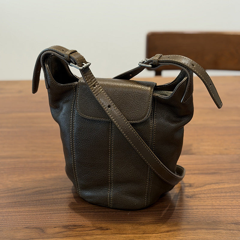 Vegetable-Tanned Cowhide Bucket Bag for Women, Casual Chic Shoulder Crossbody Purse, Pleated Top Layer Leather Handbag for Ladies