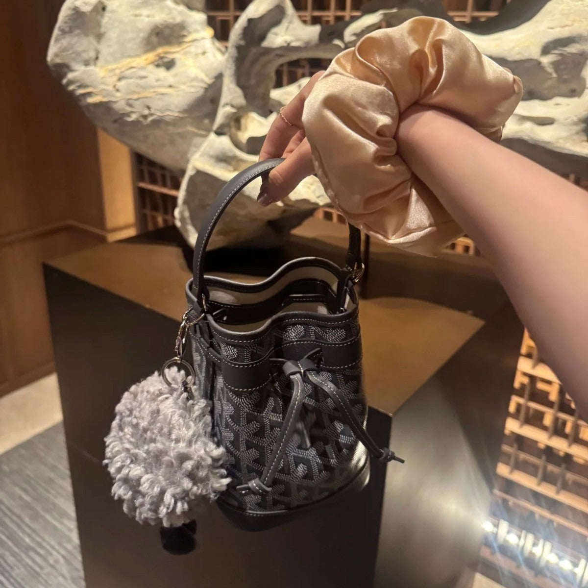 Gaodeya PETIT FLOT Mini Bucket Bag, Dog Tooth Pattern Custom, High-End Light Luxury New Ins Style