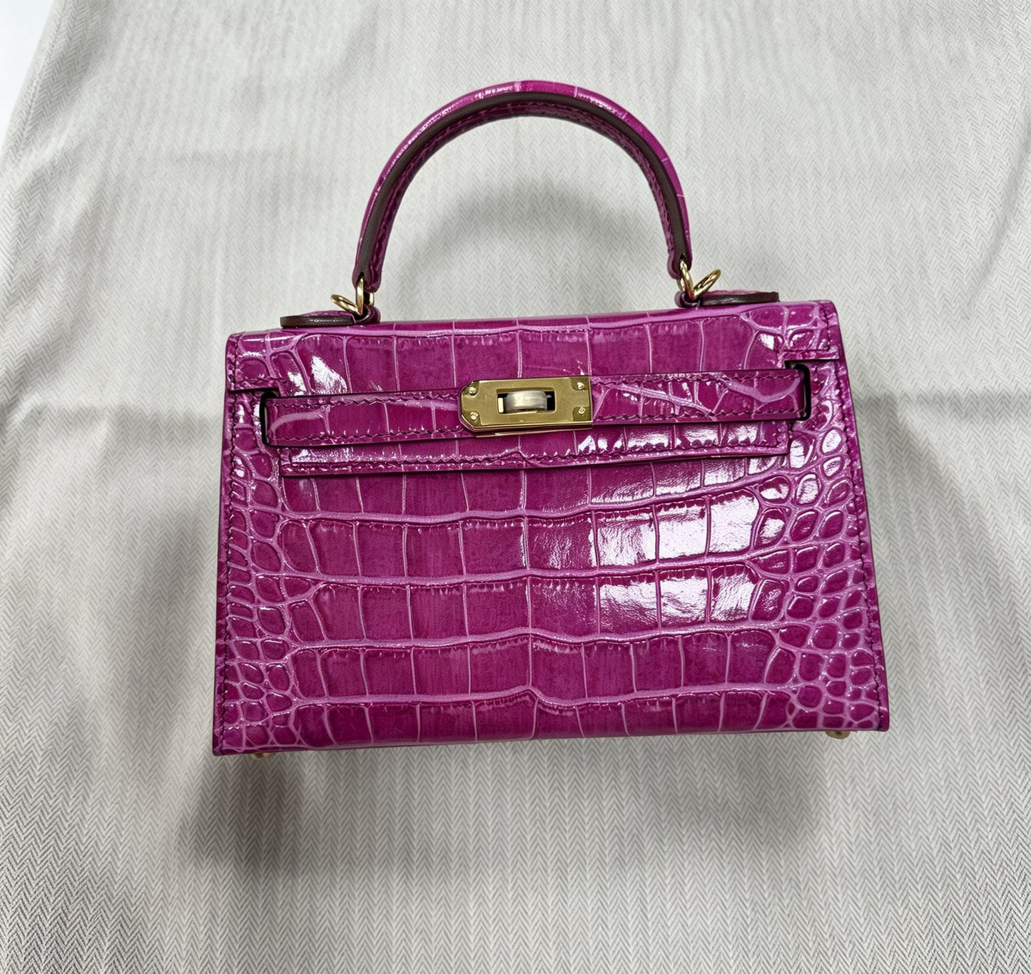 Premium Mini Kelly-Inspired Fully Hand-Stitched Croc-Effect Leather Bag for Women, Stainless Steel Hardware Top-Handle Crossbody Purse, A High-Quality Alternative to Designer Styles