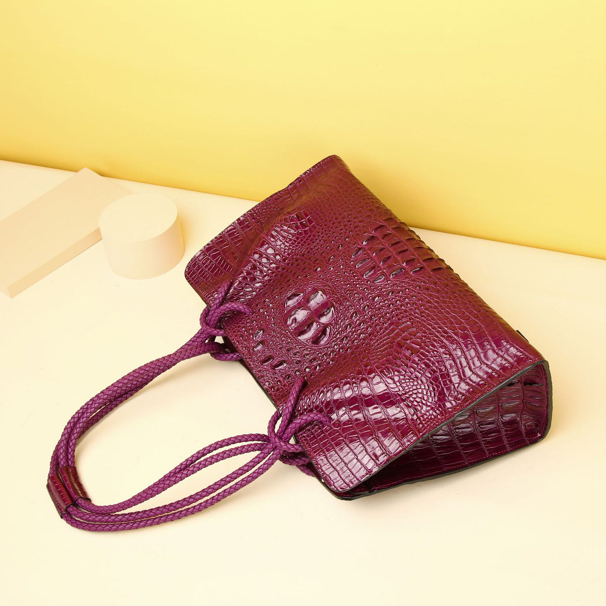 New Arrival Croc-Effect Classic Tote Bag for Women, A Large Capacity Shoulder Crossbody Handbag with Croc-Pattern Design