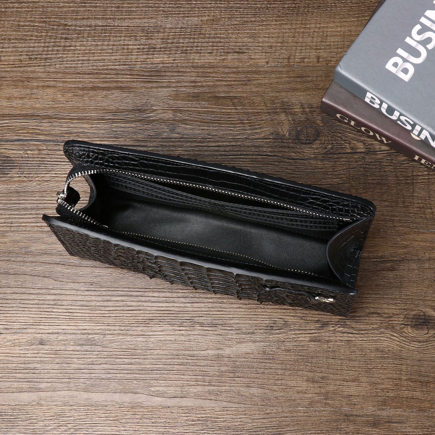 New Arrival Croc-Effect Men's Clutch Bag, A Multi-Functional Large Capacity Hand Grab Wallet with Multiple Compartments & High-End Sophisticated Design