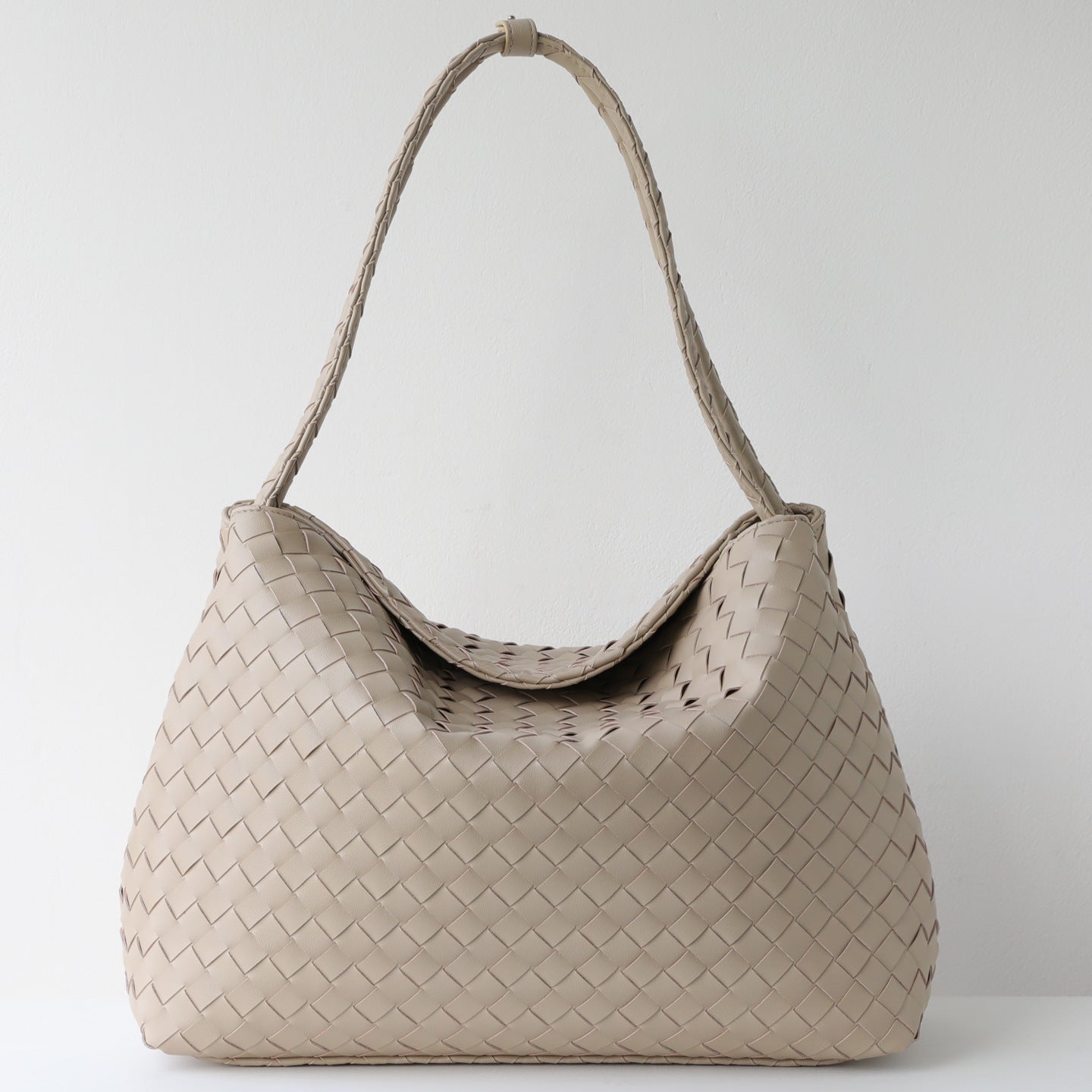 Korean Style Slouchy Woven Tote Bag for Women Large Capacity Vintage Shoulder Handbag, Niche Designer Purse with Natural Woven Texture