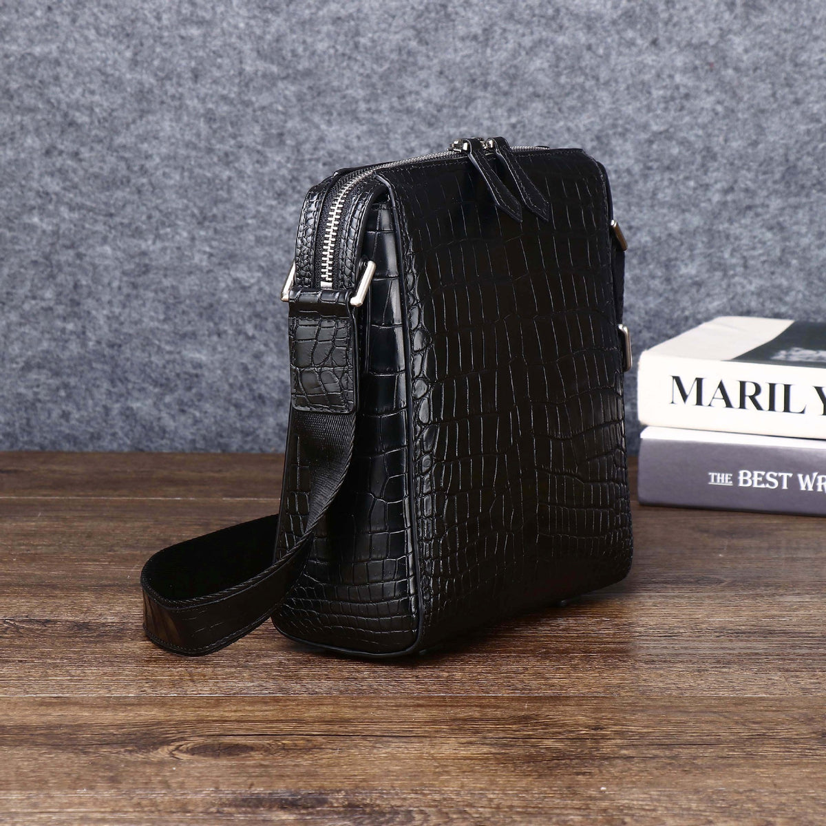 New Arrival Croc-Effect Business Shoulder Bag for Men, A Trendy Crossbody Backpack with Fashionable Design, Perfect for Outdoor & Everyday Use