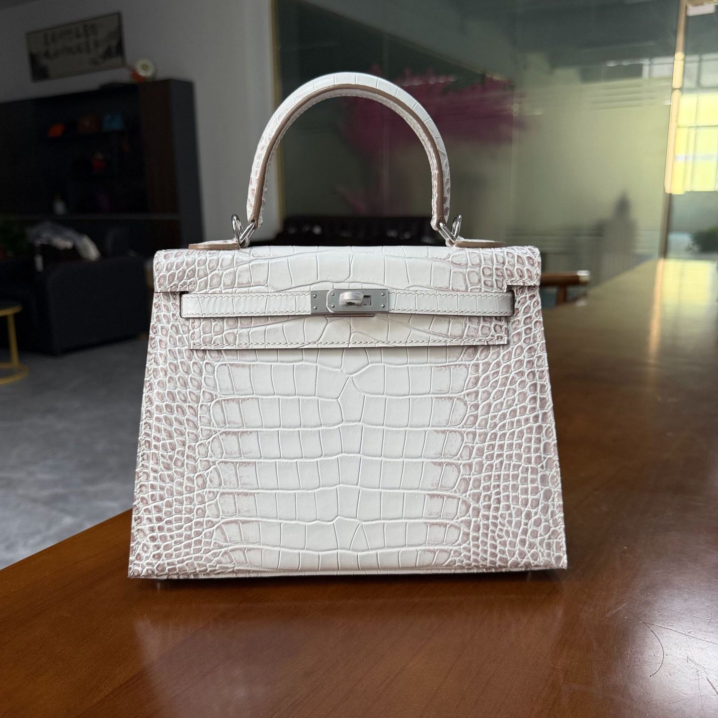 Premium 25cm Kelly-Inspired Fully Hand-Stitched Croc-Effect Leather Bag for Women, External Stitching Top-Layer Cowhide with Stainless Steel Hardware, Versatile Top-Handle Crossbody Handbag