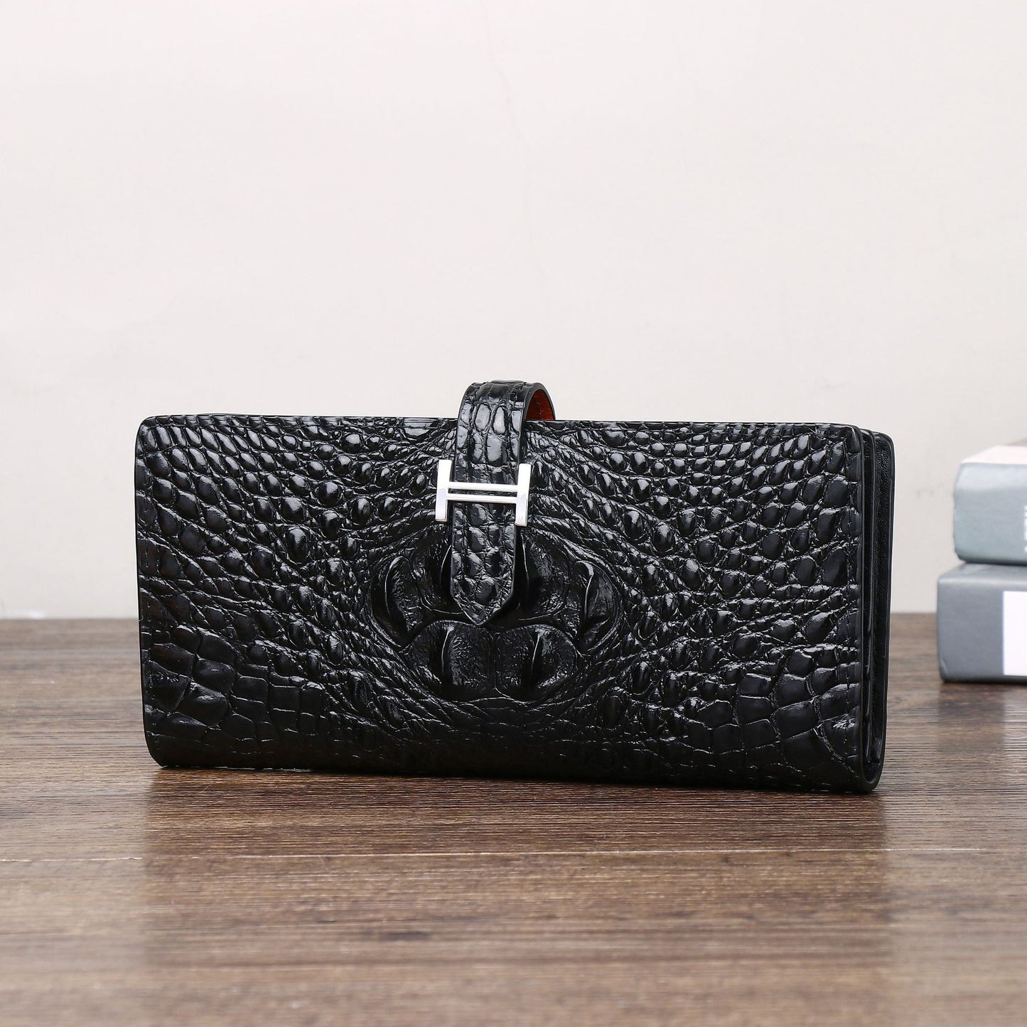 New Arrival Croc-Effect Suit Clutch Wallet for Men & Women, A Multi-Functional Card Holder with Multiple Card Slots & Snap Closure, Perfect Business Accessory