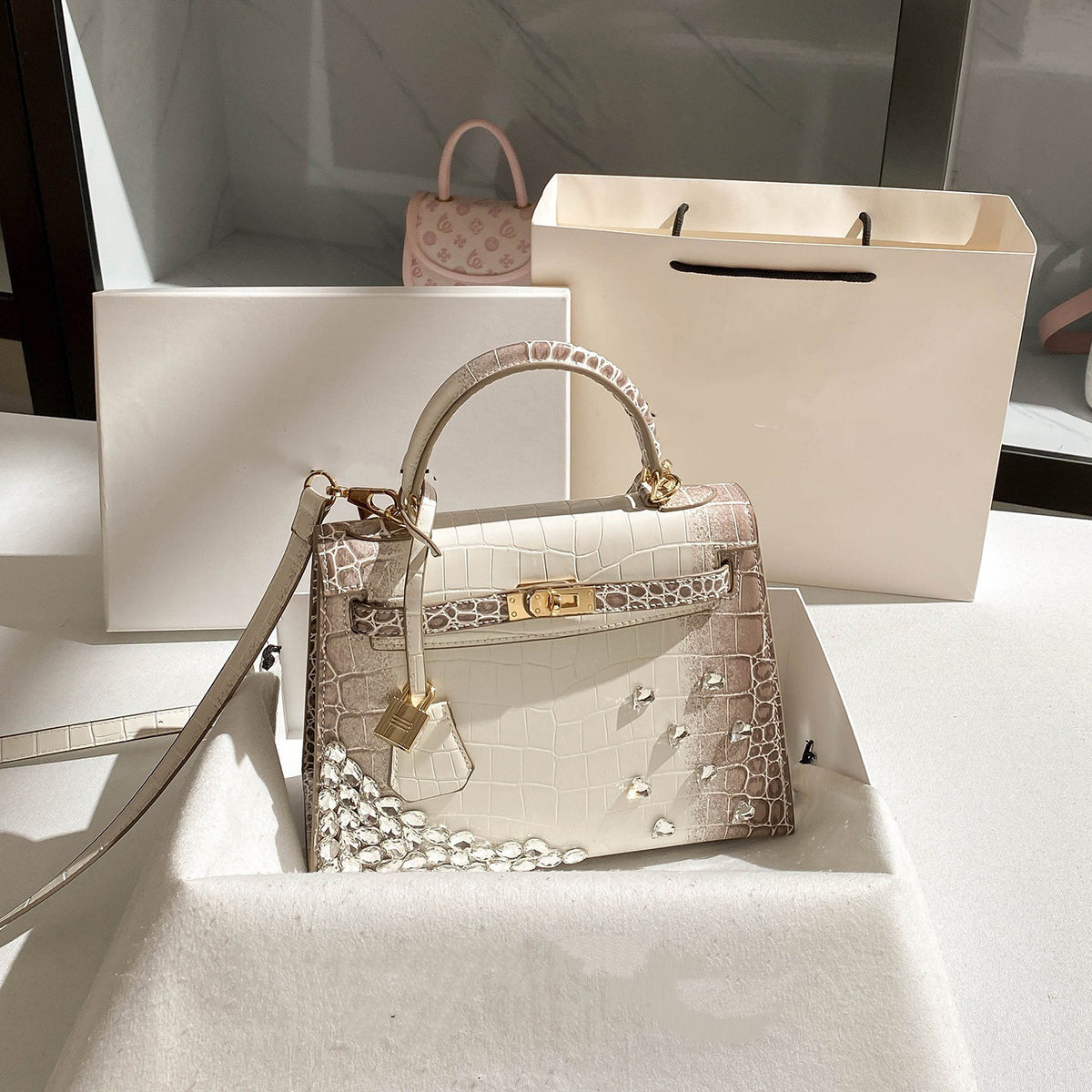 New Arrival Rhinestone-Embellished Croc-Effect Light Luxury Handbag for Women, Exquisite Birkin & Kelly-Inspired Top-Handle Purse with Heavy-Duty Sparkly Design, Fashionable Everyday Bag
