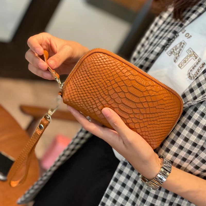 New Arrival Croc-Effect Genuine Leather Long Wristlet Wallet for Women, A Top-Layer Cowhide Phone Bag with Elegant Design & Comfortable Wrist Strap