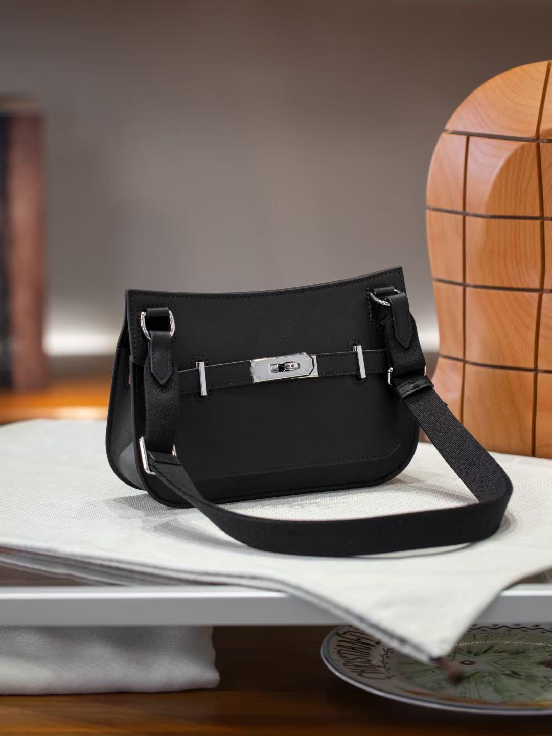 Women's Mini Kelly-Style Cross-Body Shoulder Bag, Hermès-Inspired Premium Swift Calfskin Leather Purse, Gypsy Boho Chic Handbag with Genuine Leather, Trendy Everyday Satchel for Fashion-Forward Women
