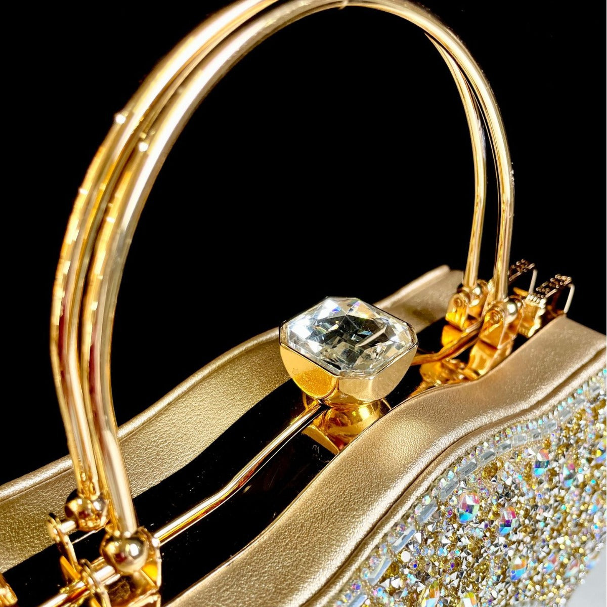 Women's Rhinestone-Embellished Evening Clutch, Exquisite Cheongsam Banquet Handbag with Top Handle, Glamorous Crystal Purse for Formal Events