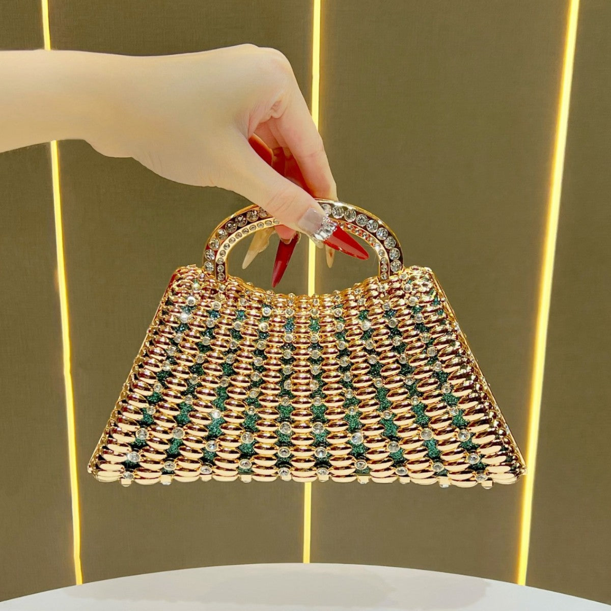Exquisite Rhinestone-Embellished Evening Clutch for Women, A Light Luxury Crystal-Studded Top-Handle Handbag with Removable Crossbody Strap, Perfect for Banquets Weddings & Formal Events