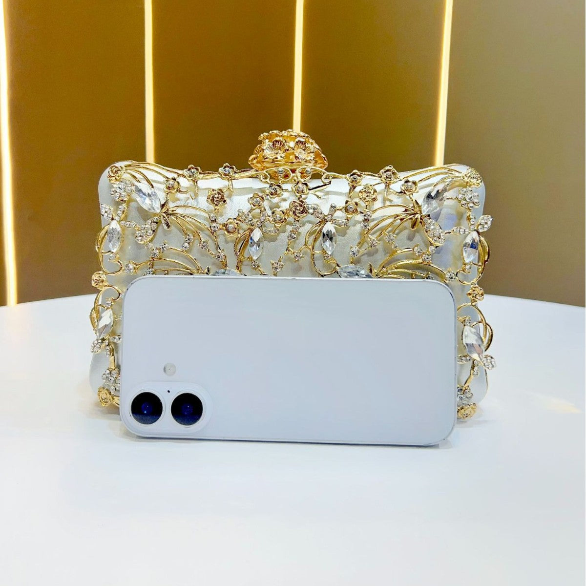 Women's Large Capacity Evening Clutch, Glamorous Small Square Chain Bag for Bridesmaid Formal Dress, Premium Purse for Banquet