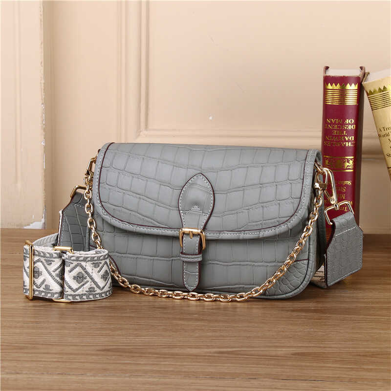 New Arrival Vintage Croc-Effect Baguette Bag for Women, A Premium Genuine Leather Shoulder Crossbody Underarm Purse with Trendy Versatile Design