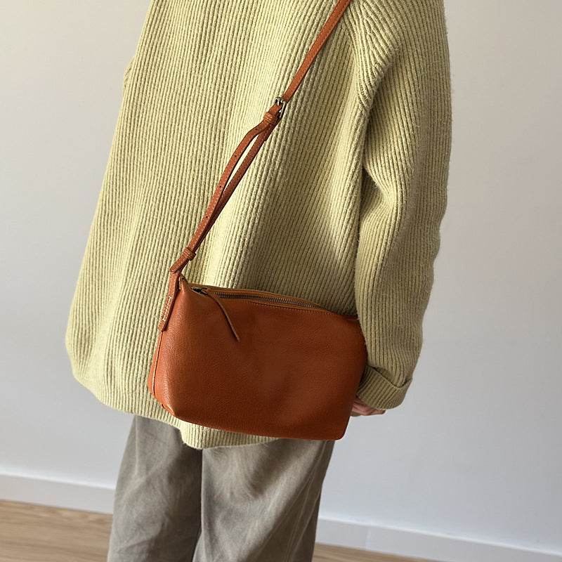 Genuine Top Layer Vegetable-Tanned Cowhide Crossbody Bag for Women, Spring Summer Lightweight Dumpling Shoulder Purse, Versatile Small Everyday Handbag for Ladies