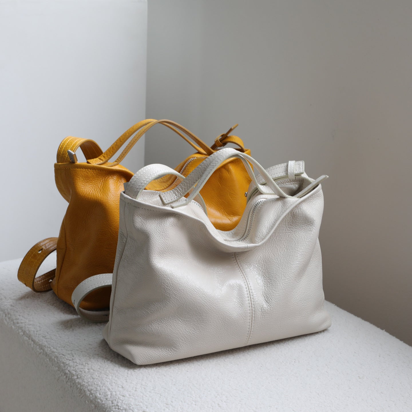 Top Layer Cowhide Tote Bag for Women Minimalist Large Capacity Shoulder Crossbody Handbag, Premium Genuine Leather Purse with Timeless Style