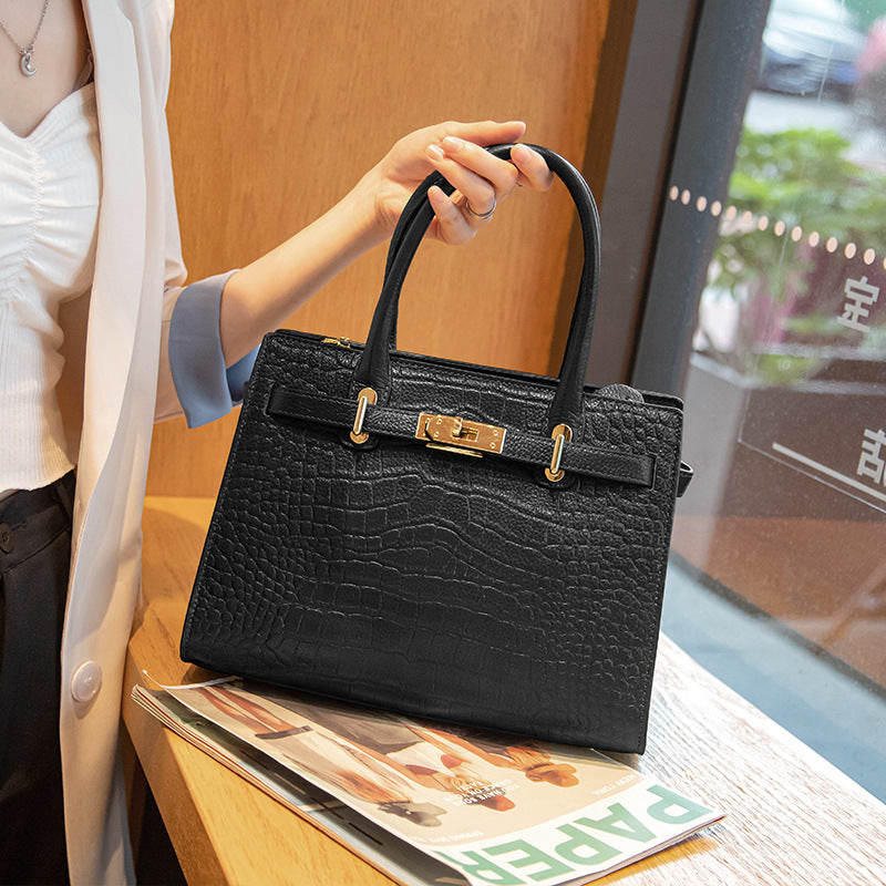 New Arrival Light Luxury Croc-Effect Tote Bag for Women, A Large Capacity Genuine Leather Shoulder Handbag with Versatile Commuter Design, Perfect for Work & Everyday