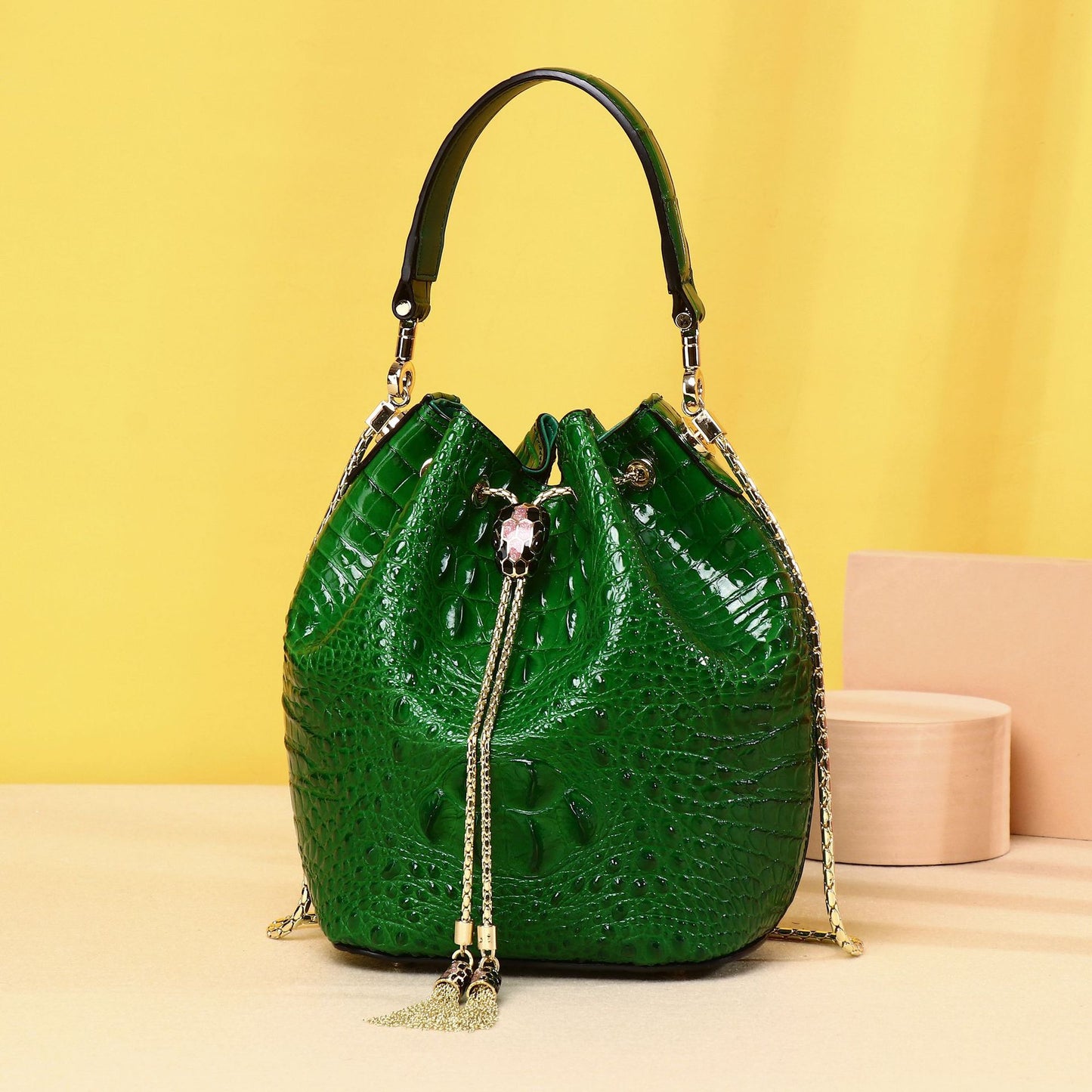 New Spring/Summer Croc-Effect Bucket Bag for Women, A Trendy Small Top-Handle Crossbody Handbag with Premium Unique Design
