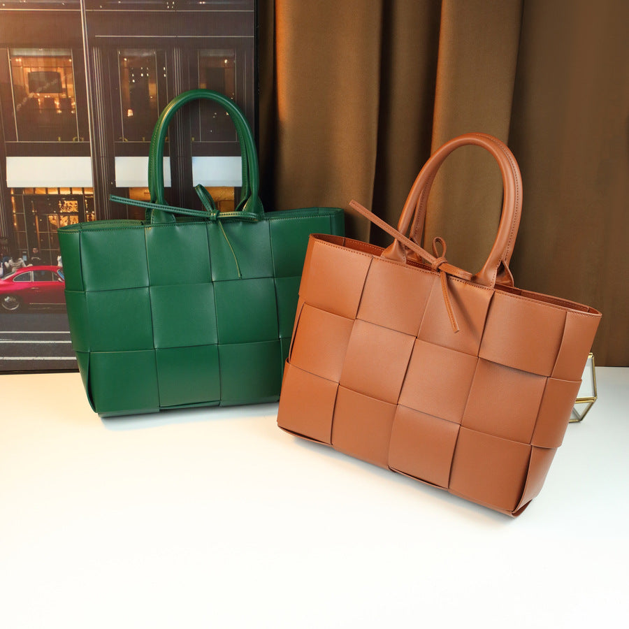Handwoven Large Capacity Tote Bag for Women with Detachable Sub-Bag, Versatile Casual Shoulder Handbag with Artisan Woven Craftsmanship