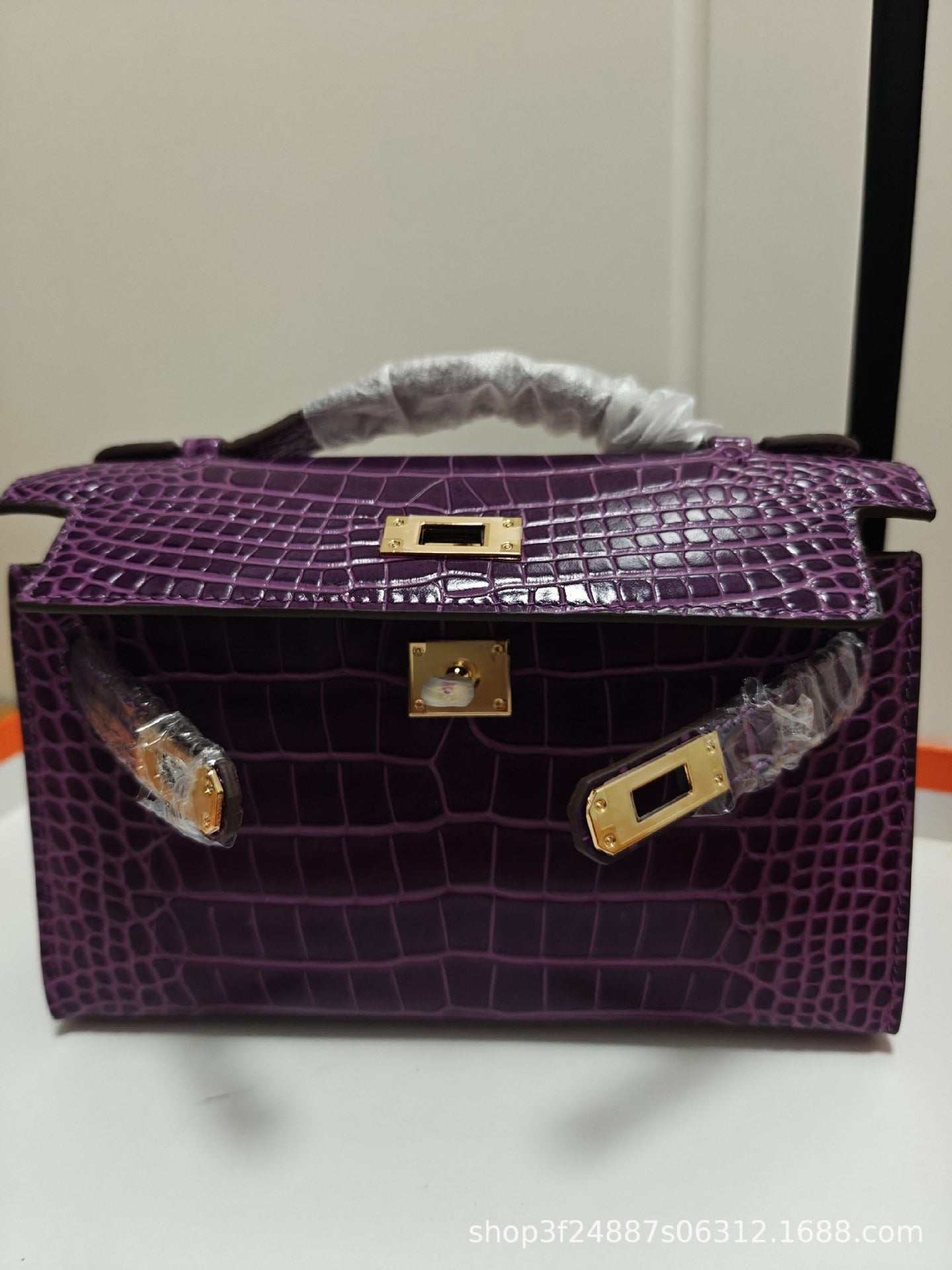 New Spring/Summer Kelly-Inspired Croc-Effect Genuine Leather Mini Bag for Women, A Versatile Chain Shoulder Top-Handle Handbag Perfect for Everyday Style