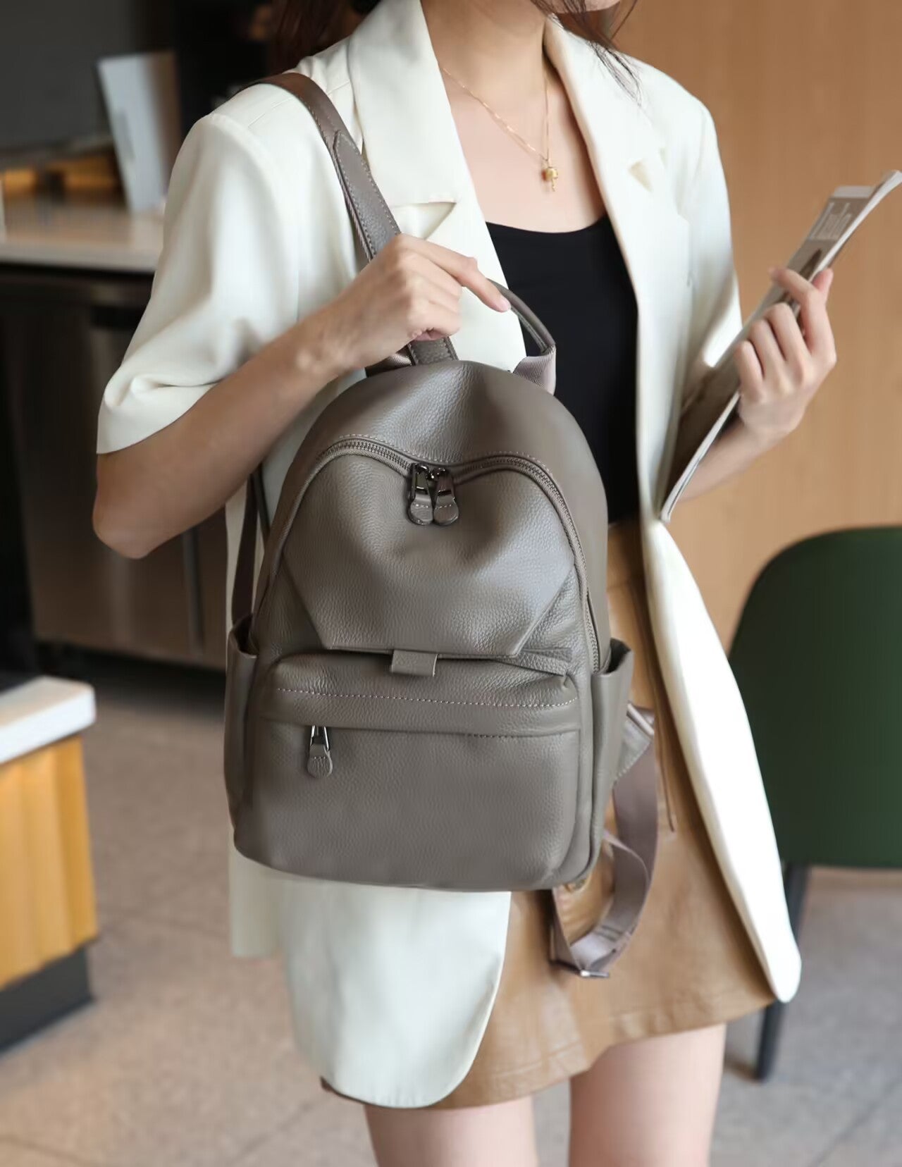 Genuine Soft Leather Light Luxury Backpack for Women, Korean Casual Commute Travel Lightweight Daypack, Stylish School Bag for Ladies