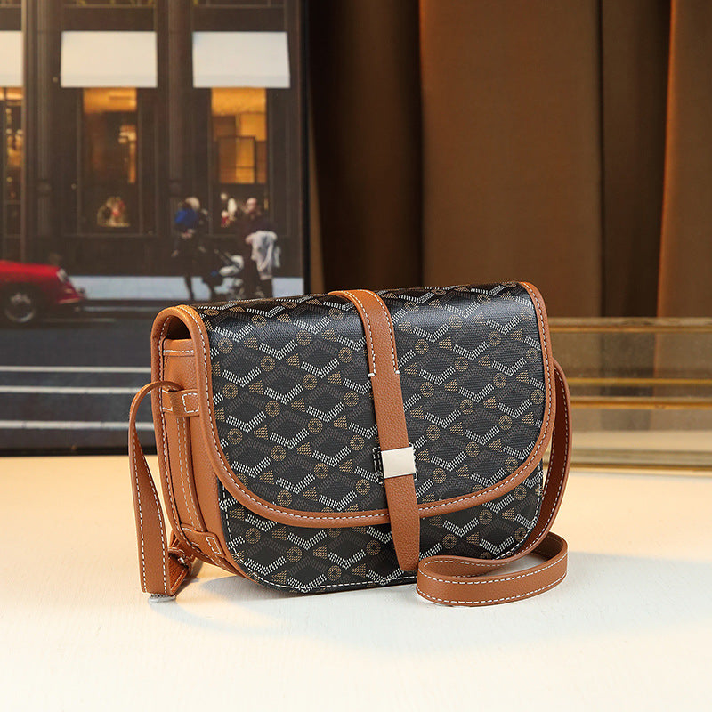 New Arrival Printed Saddle Crossbody Bag for Men & Women, A Trendy Messenger Shoulder Bag with Versatile Design, Perfect for Everyday Outings