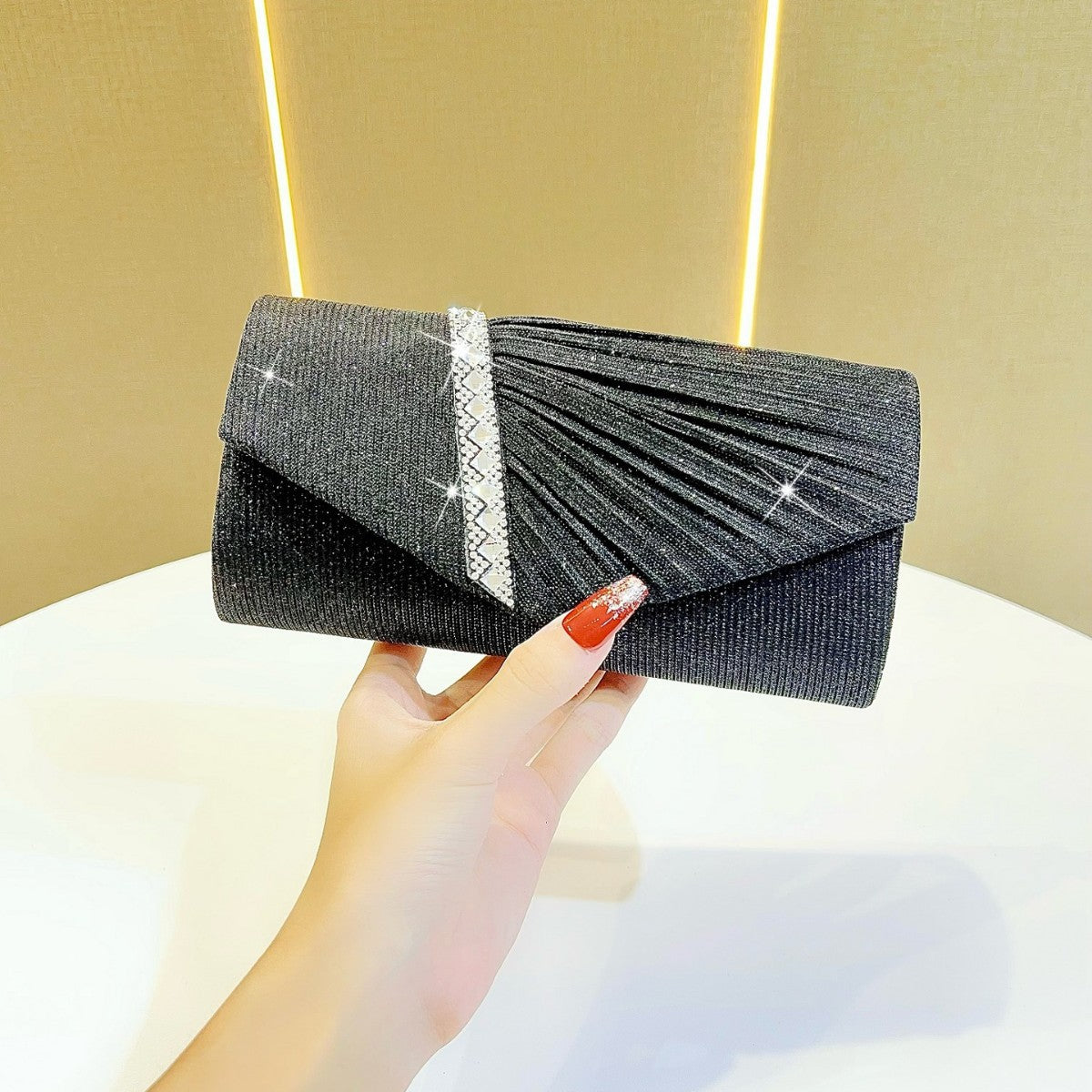 Dazzling Rhinestone Envelope Clutch for Women, Sparkly Small Evening Bag with High-End Glamorous Design, Perfect for Banquets Weddings Prom & Formal Gowns