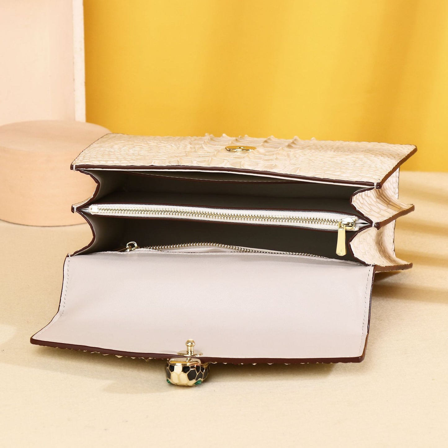 New Arrival Croc-Effect Casual Handbag for Women, A Trendy Top-Handle Shoulder Crossbody Bag with Bone-Pattern Design