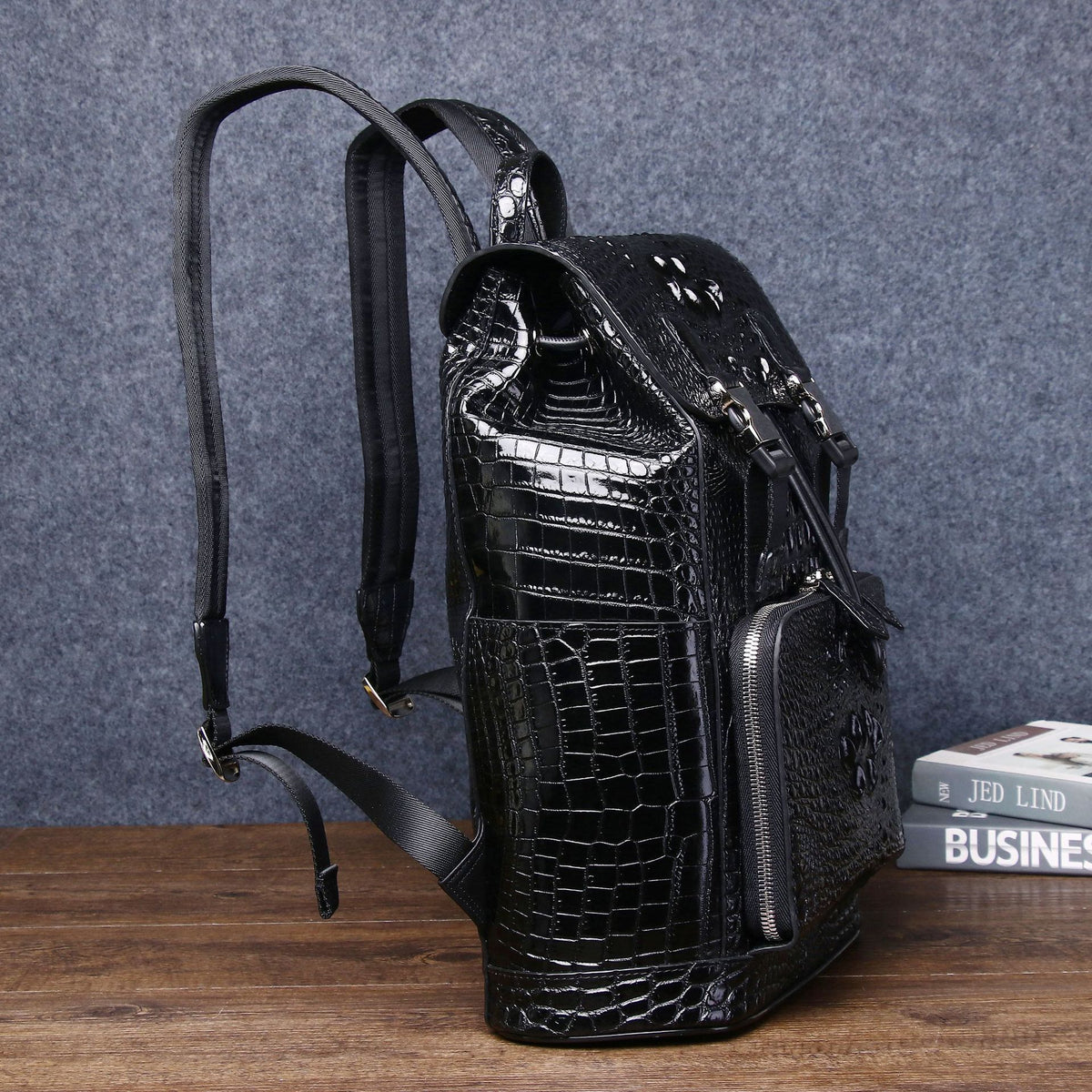 New Arrival Croc-Effect Men's Backpack, A Large Capacity Business Casual Travel Daypack with Fashionable Design, Perfect for Work & Travel
