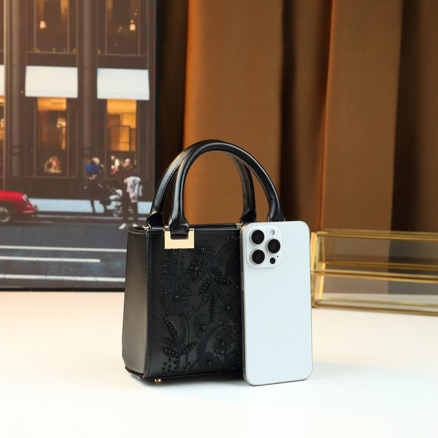 New Arrival Exquisite Beaded Floral Embroidered Small Square Bag for Women, A Vintage Elegant Commuter Date Handbag with Unique Versatile Design