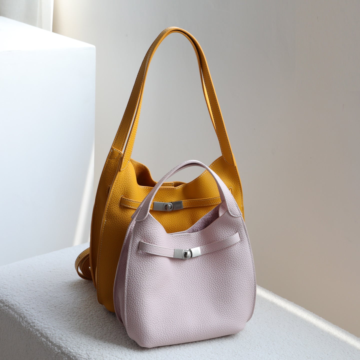 Top Layer Cowhide Lock Buckle Tote Bag for Women Large Capacity Casual Shoulder Crossbody Handbag, Slouchy Purse with Basket-Style Design